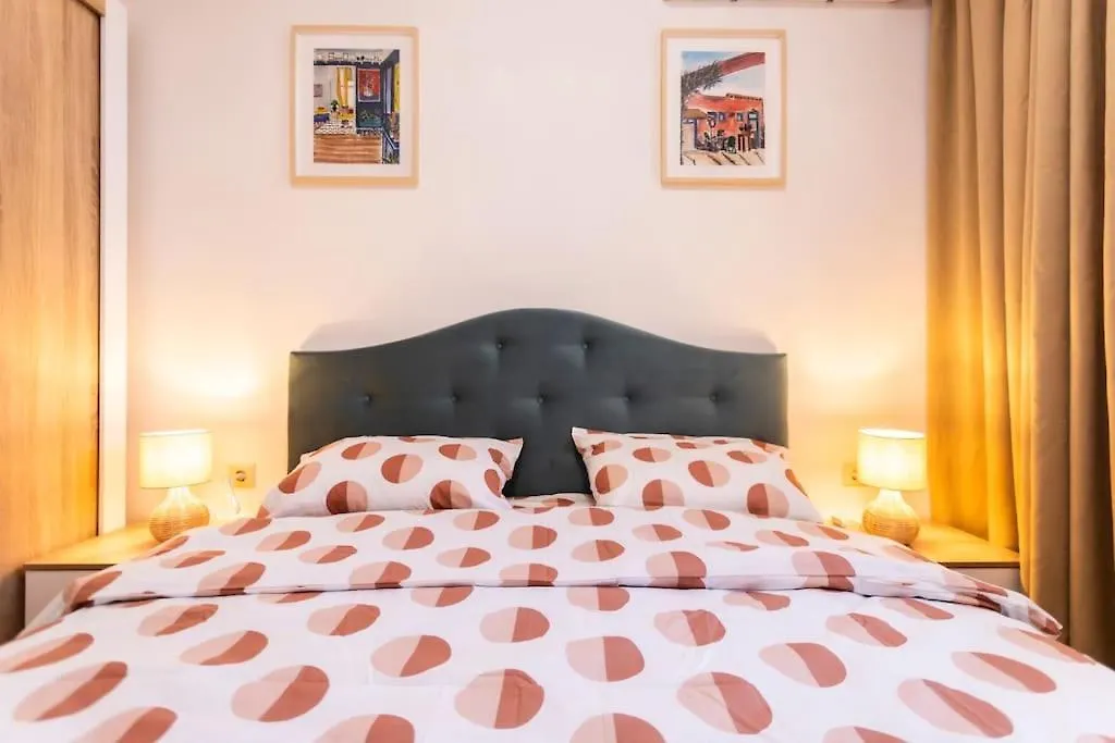 Summer Vibes Apartment Burgas